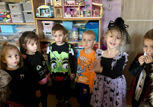 Dzieci na Balu Halloween