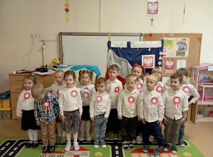 Słoneczka obchodzą Narodowe Święto Niepodległości