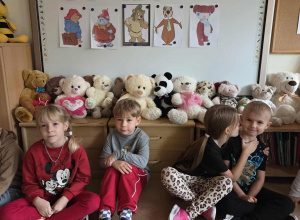 Dzień Pluszowego Misia w grupie Pszczółek