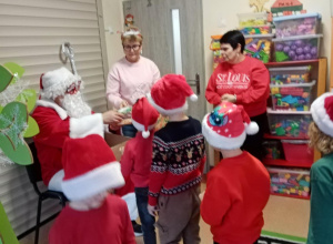 Mikołajki w grupie Pszczółek