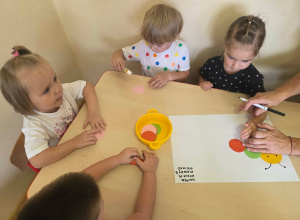 Międzynarodowy Dzień Kropki w grupie Pszczółek