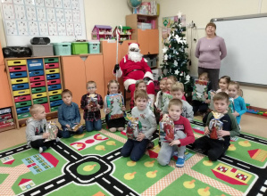 Spotkanie z Mikołajem w grupie Promyczki