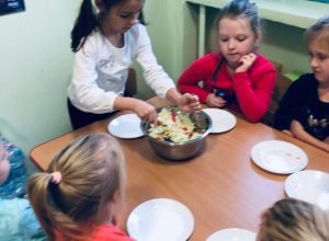 Zadanie „veggies salad” Z OGÓLNOPOLSKIEGO PROJEKTU EDUKACYJNEGO ,, Cook Book” .