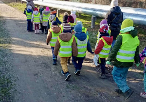 Wycieczka piesza do DPS w Ozorkowie