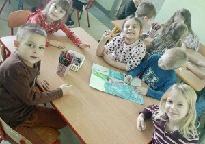Pszczółki tworzą pocztówki z Ozorkowa