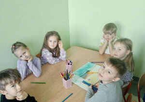 Pszczółki tworzą pocztówki z Ozorkowa